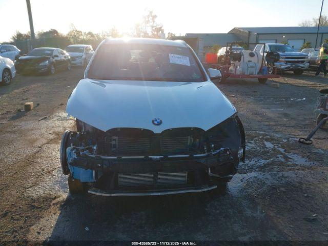 BMW X Series Xdrive28i Image 19