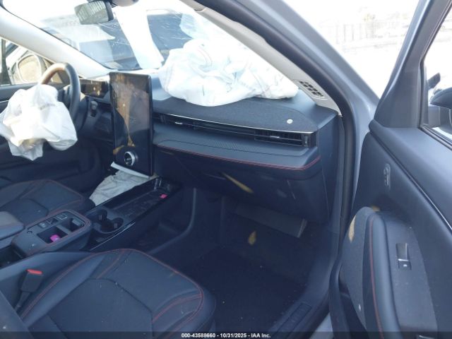 Ford Mustang Premium Image 8