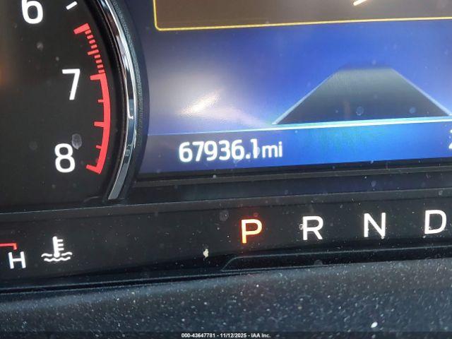 Ford Explorer Xlt Image 9