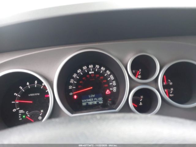 Toyota Sequoia Platinum 5.7l V8 Image 9