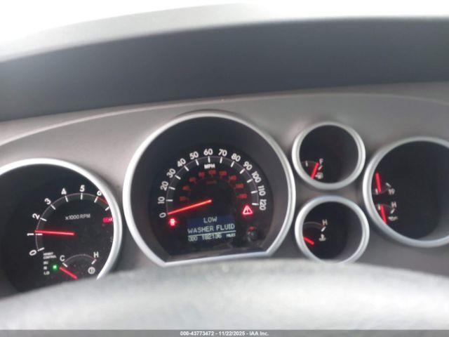 Toyota Sequoia Platinum 5.7l V8 Image 9