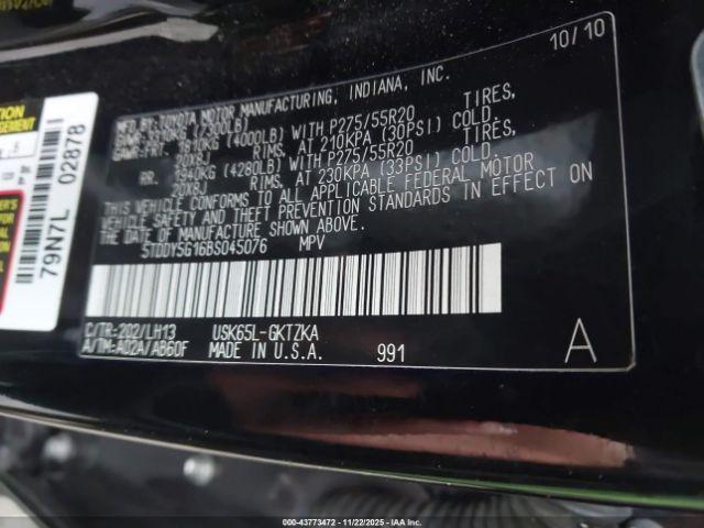 Toyota Sequoia Platinum 5.7l V8 Image 11