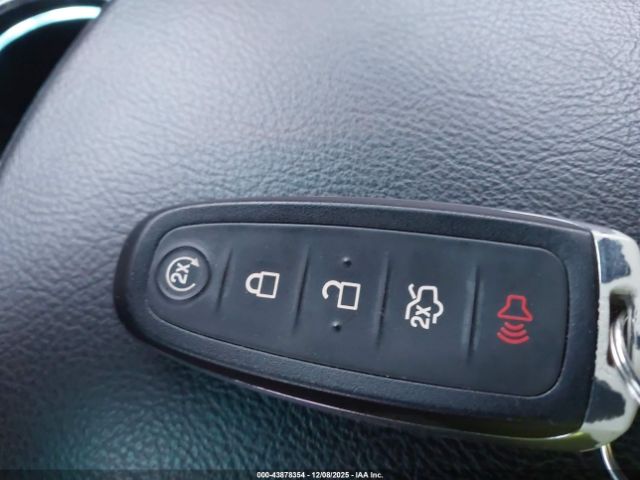 Ford Explorer Limited Image 10