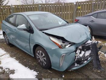  Salvage Toyota Prius