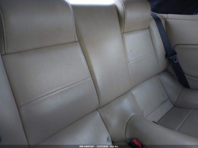 Ford Mustang V6 Image 7