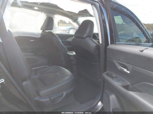 Toyota Grand Highlander Platinum Image 8