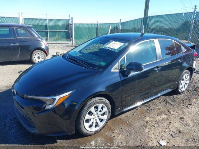 Toyota Corolla Hybrid Le Image 5