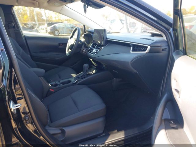 Toyota Corolla Hybrid Le Image 6