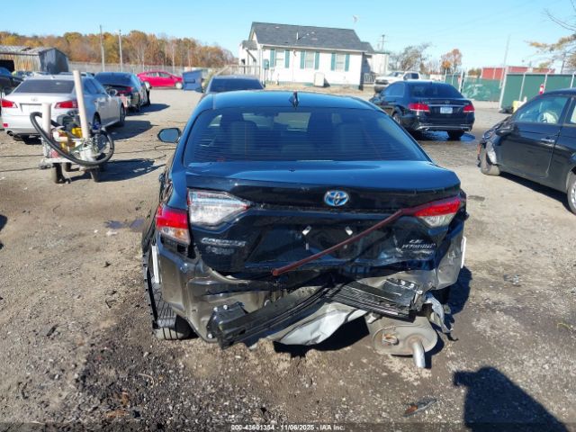 Toyota Corolla Hybrid Le Image 11