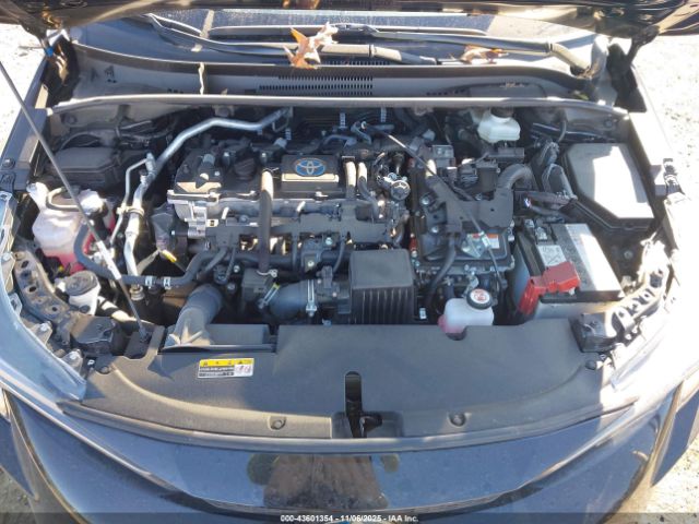 Toyota Corolla Hybrid Le Image 10