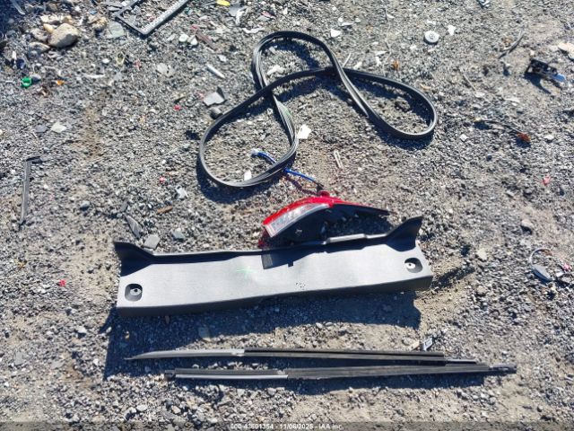 Toyota Corolla Hybrid Le Image 16