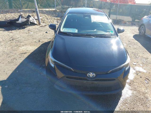 Toyota Corolla Hybrid Le Image 14