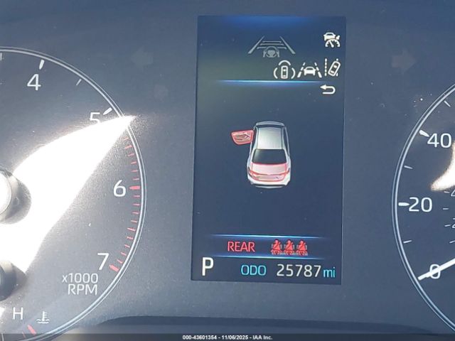 Toyota Corolla Hybrid Le Image 17