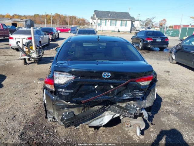 Toyota Corolla Hybrid Le Image 2