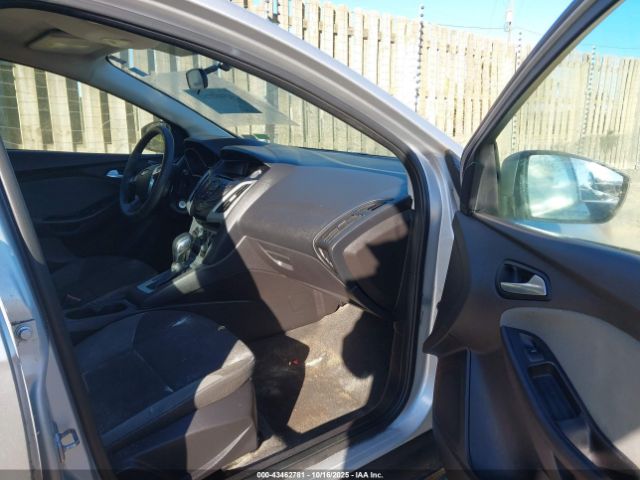 Ford Focus Se Image 4