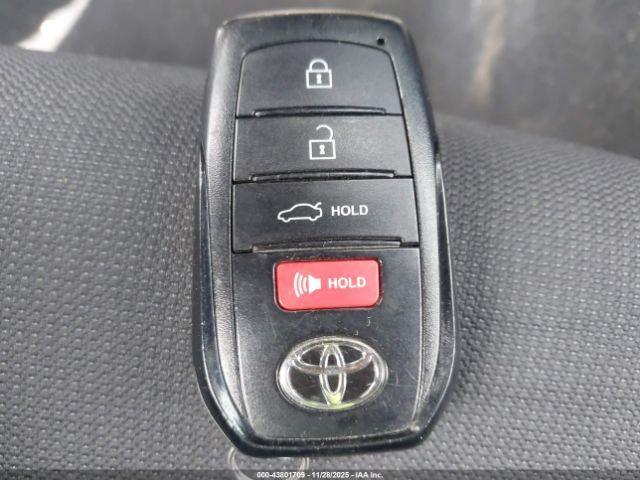 Toyota Corolla Se Image 11