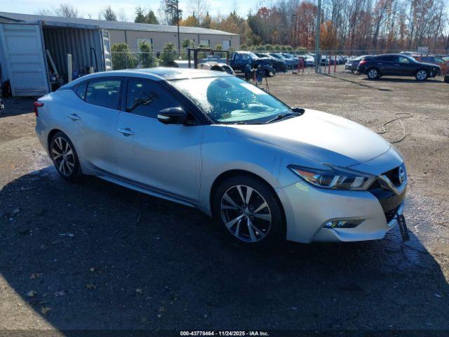  Salvage Nissan Maxima