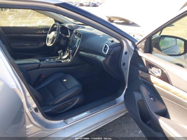 Nissan Maxima 3.5 Platinum Image 16