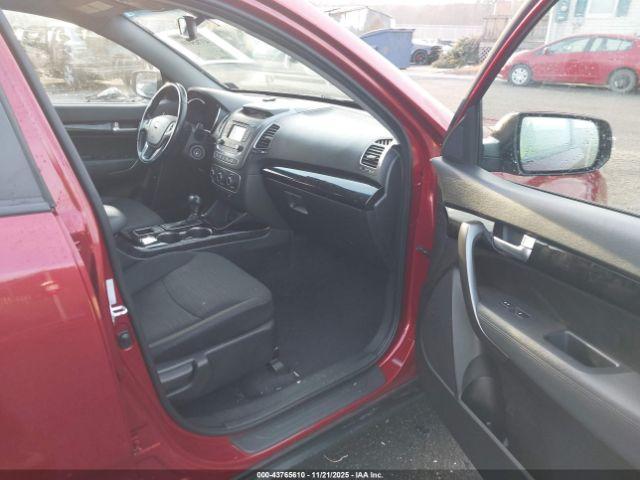 Kia Sorento Lx Image 3