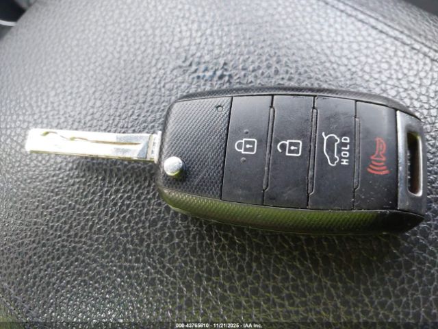 Kia Sorento Lx Image 8