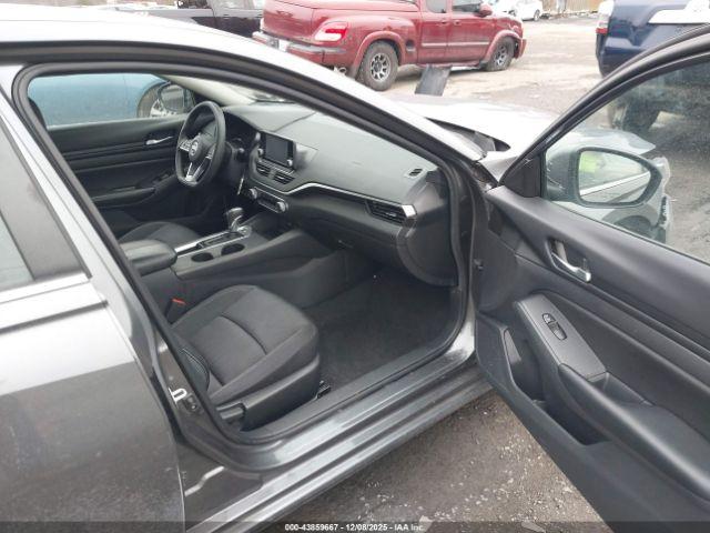 Nissan Altima S Fwd Image 7