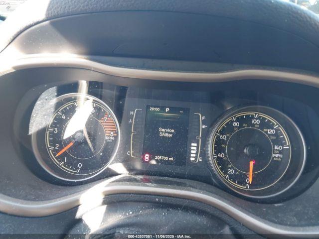 Jeep Cherokee Latitude Image 16