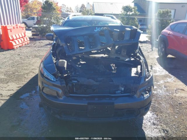 Jeep Cherokee Latitude Image 14