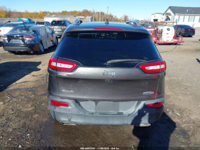 Jeep Cherokee Latitude Image 12