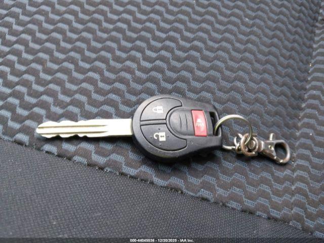 Nissan Versa Sv Image 5