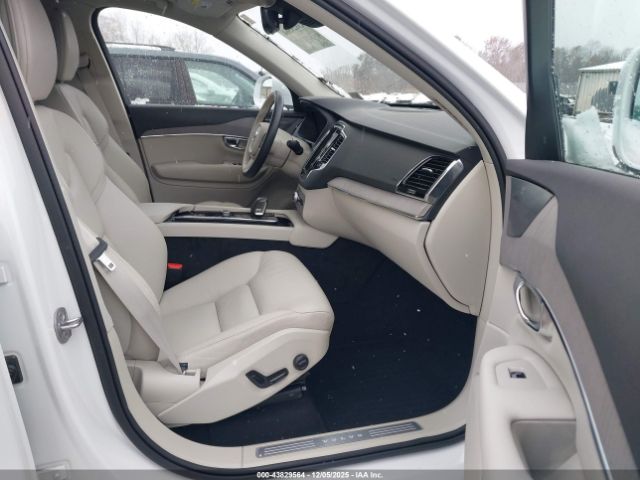 Volvo Xc90 Plug-in Hybrid T8 Plus 7-seater Image 6