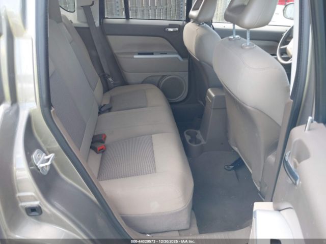 Jeep Compass Sport Image 2