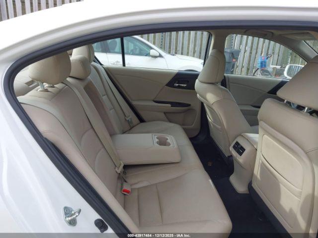 Honda Accord Touring Image 17