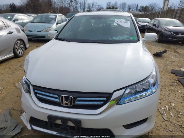 Honda Accord Touring Image 8