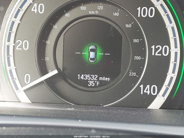 Honda Accord Touring Image 9