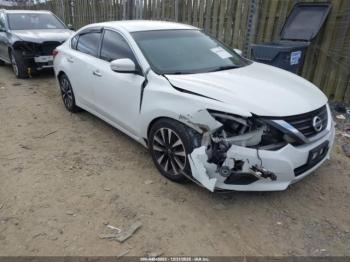 Salvage Nissan Altima