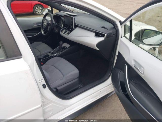 Toyota Corolla Se Image 9