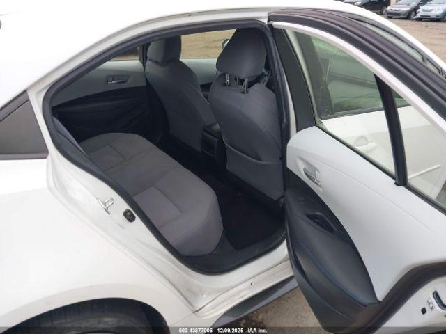 Toyota Corolla Se Image 6