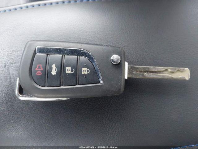 Toyota Corolla Se Image 4