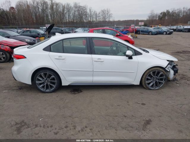 Toyota Corolla Se Image 17