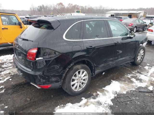 Porsche Cayenne Image 14