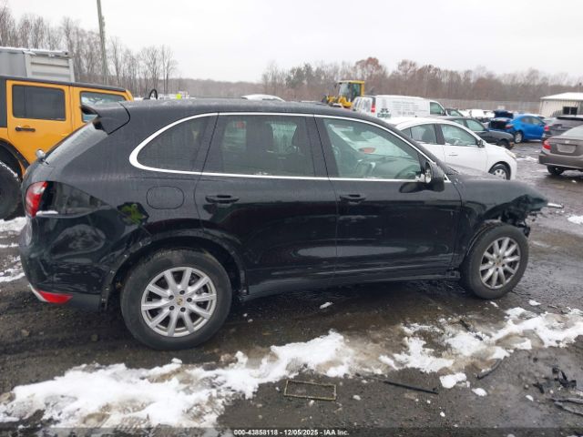 Porsche Cayenne Image 3