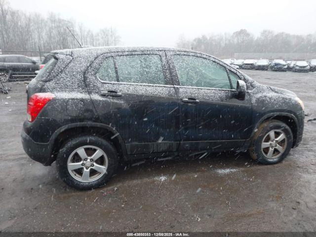 Chevrolet Trax 1ls Image 17
