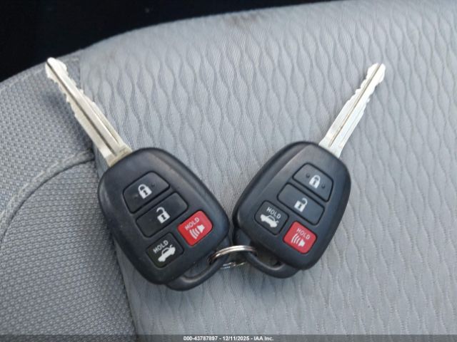 Toyota Corolla Le Image 7