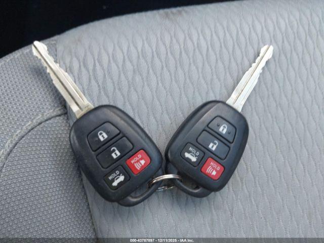 Toyota Corolla Le Image 7