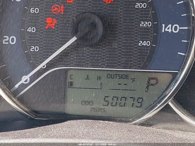 Toyota Corolla Le Image 16