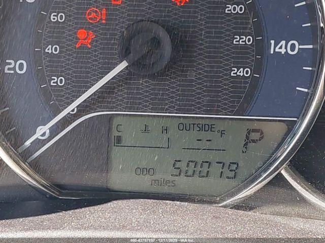 Toyota Corolla Le Image 16