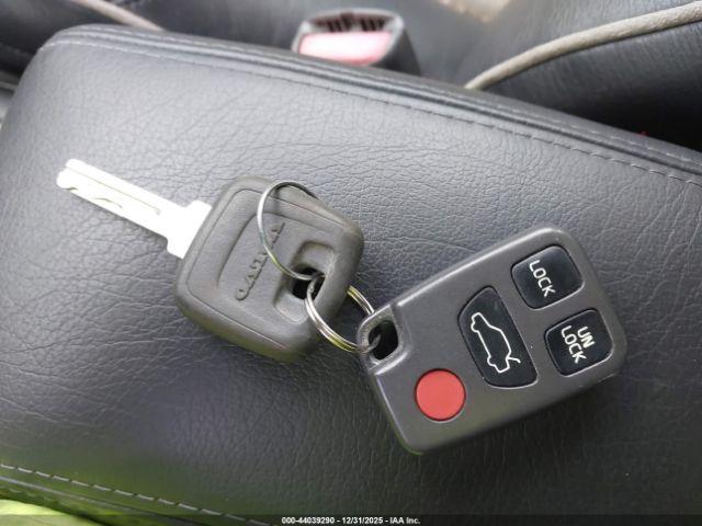 Volvo V70 R Image 11