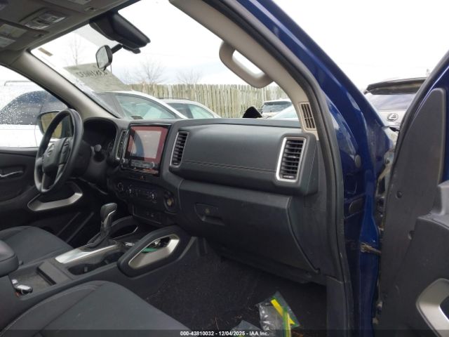 Nissan Frontier Sv 4x4 Image 3