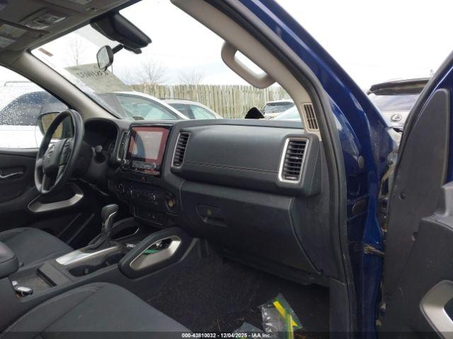 Nissan Frontier Sv 4x4 Image 3