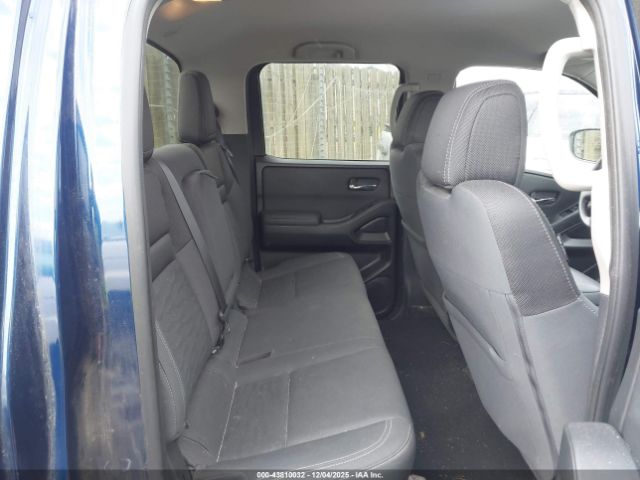 Nissan Frontier Sv 4x4 Image 2